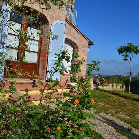 Casa Magnolia Apartment Terricciola ภายนอก รูปภาพ